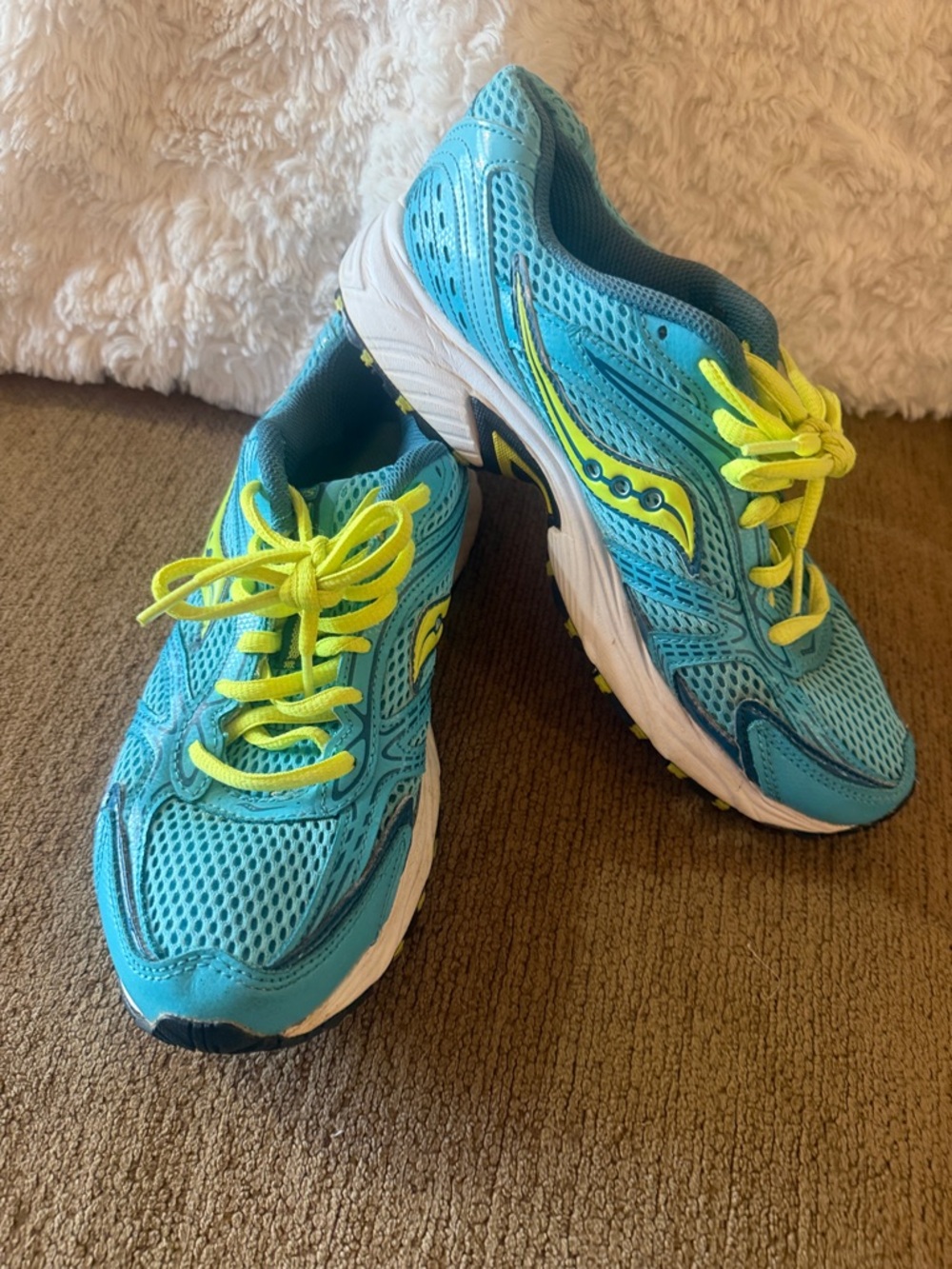 Saucony Turquoise & Neon Yellow Women's Running Sneakers